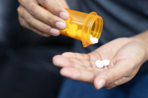 Prescription Pain Medication vs Chiropractic Care